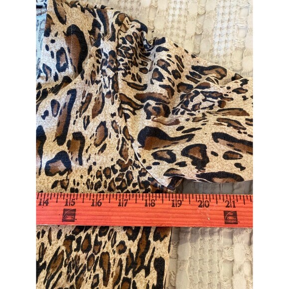 Cheetah Blouse Size ? large Top Animal Print V Neck 3/4 Bell Sleeves + Stretch - Picture 9 of 10